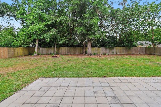 6512 NW 11 AVENUE, Ocala, FL 34475