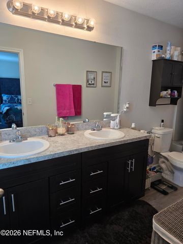 633 CHESTNUT Street, Jacksonville, FL 32205