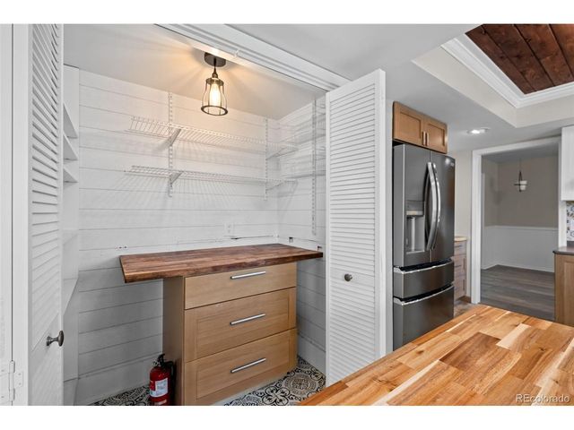 1850 S Nile Ct, Aurora, CO 80012