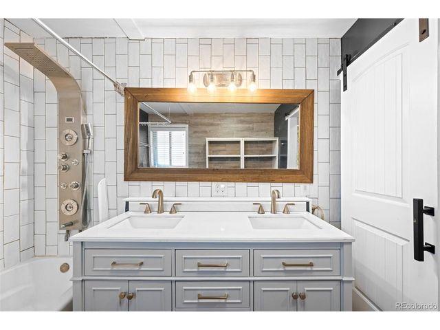 1850 S Nile Ct, Aurora, CO 80012