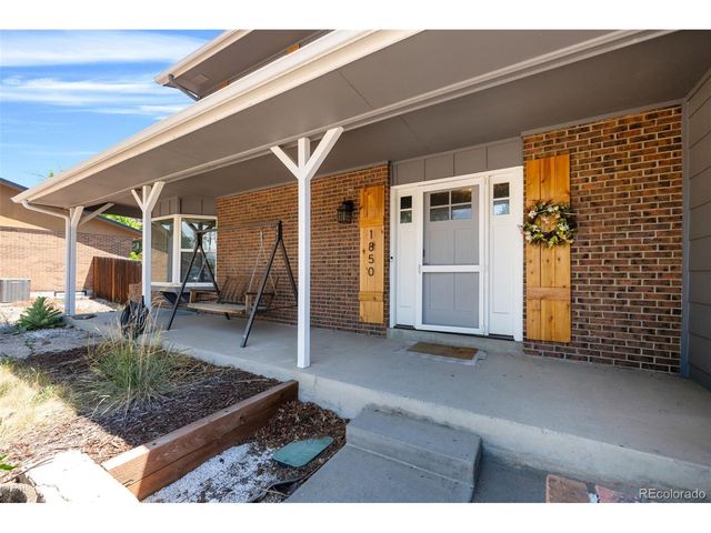 1850 S Nile Ct, Aurora, CO 80012