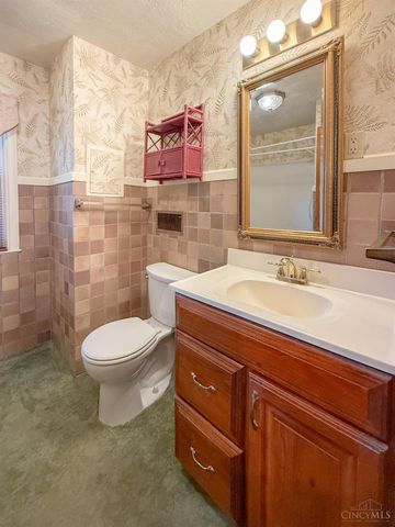 811 Lawn Avenue, Hamilton, OH 45013