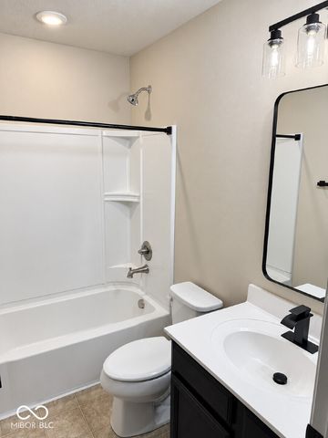 15142 Betton Place, Fishers, IN 46037