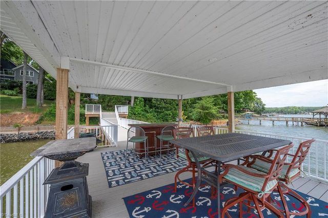 144 Riverside Court, Lexington, NC 27292