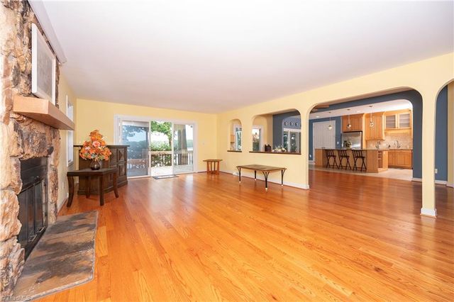 144 Riverside Court, Lexington, NC 27292