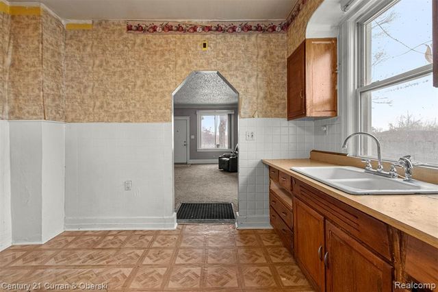 3949 Trenton Street, Detroit, MI 48210