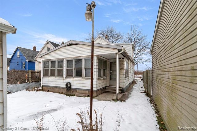 3949 Trenton Street, Detroit, MI 48210