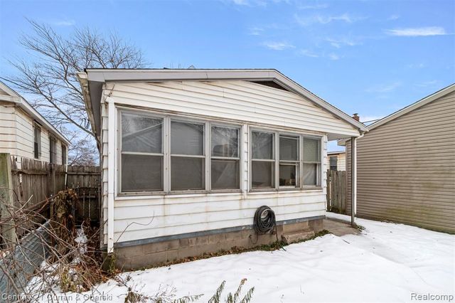 3949 Trenton Street, Detroit, MI 48210