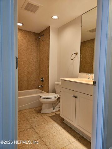 1031 1ST Street 1105, Jacksonville Beach, FL 32250