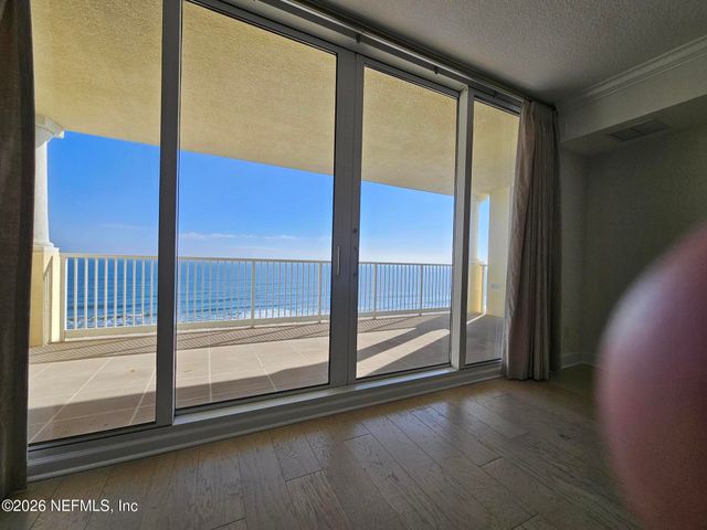 1031 1ST Street 1105, Jacksonville Beach, FL 32250