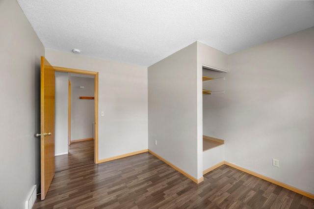6117 W 105th Street, Bloomington, MN 55438