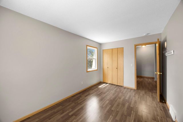 6117 W 105th Street, Bloomington, MN 55438