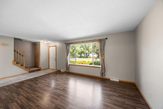 6117 W 105th Street, Bloomington, MN 55438
