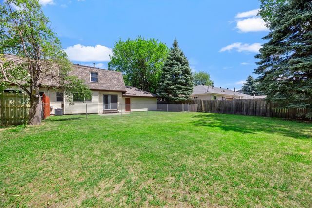 6117 W 105th Street, Bloomington, MN 55438