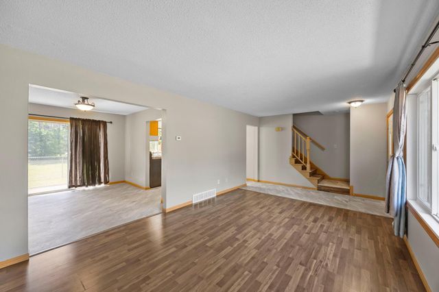 6117 W 105th Street, Bloomington, MN 55438