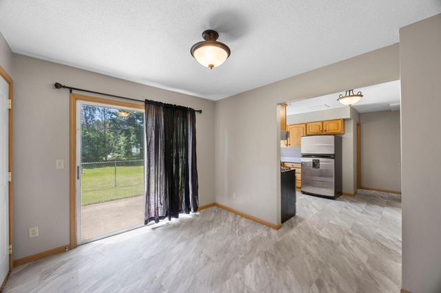 6117 W 105th Street, Bloomington, MN 55438