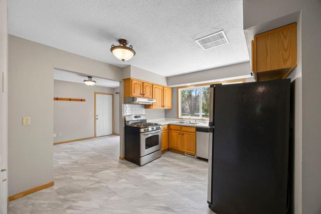 6117 W 105th Street, Bloomington, MN 55438