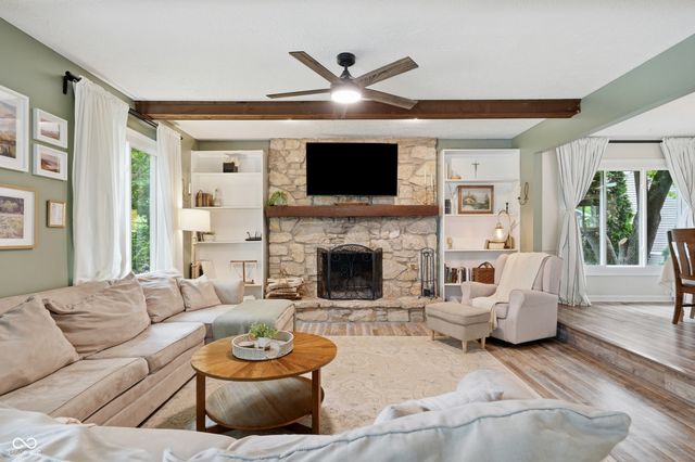 221 Aspen Way, Noblesville, IN 46062