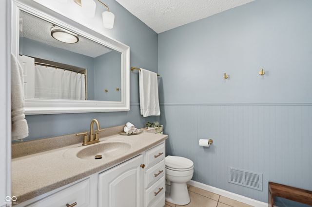 221 Aspen Way, Noblesville, IN 46062
