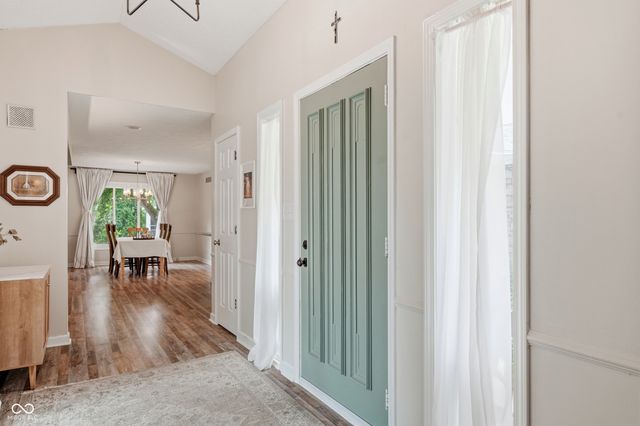 221 Aspen Way, Noblesville, IN 46062