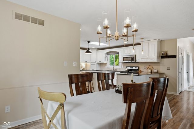 221 Aspen Way, Noblesville, IN 46062