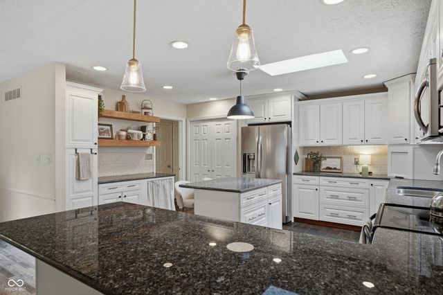 221 Aspen Way, Noblesville, IN 46062