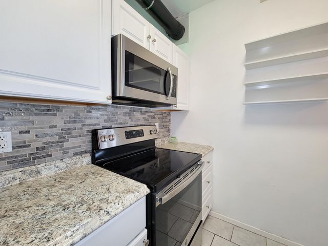 7119 N Holiday Drive, Galveston, TX 77550