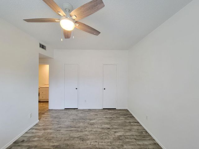 7119 N Holiday Drive, Galveston, TX 77550