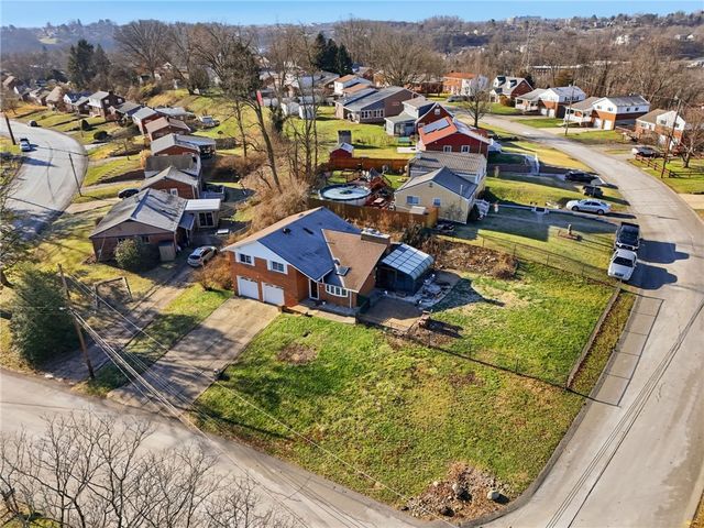 301 Nittany Dr, Monroeville, PA 15146