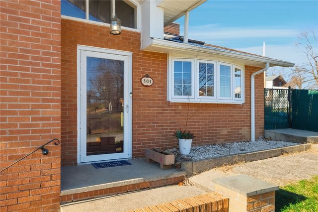 301 Nittany Dr, Monroeville, PA 15146