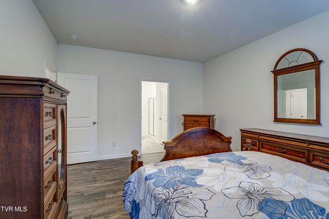 2472 Bridgeforth Crossing, Kingsport, TN 37664