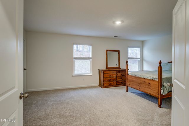 2472 Bridgeforth Crossing, Kingsport, TN 37664