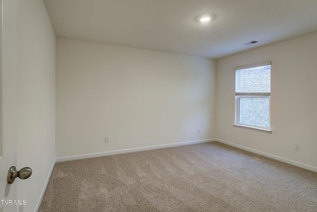 2472 Bridgeforth Crossing, Kingsport, TN 37664