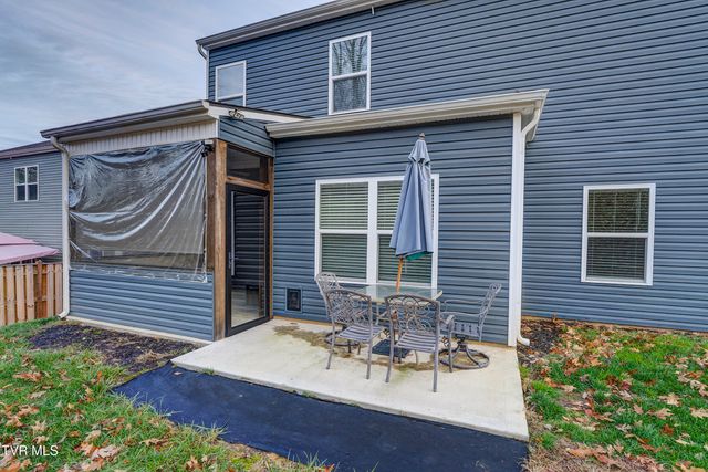 2472 Bridgeforth Crossing, Kingsport, TN 37664