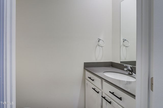 2472 Bridgeforth Crossing, Kingsport, TN 37664