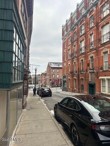 65 Columbia Street, Albany, NY 12210