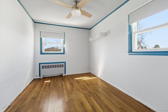 95 Thompson Avenue, Oceanside, NY 11572