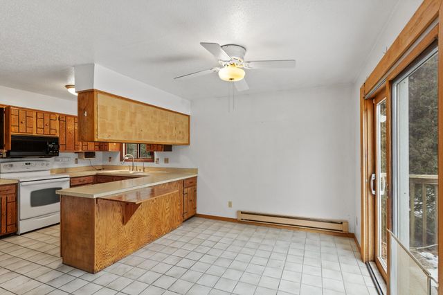 8090 Urbandale Lane N, Maple Grove, MN 55311