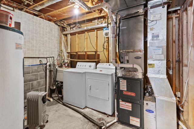 8090 Urbandale Lane N, Maple Grove, MN 55311