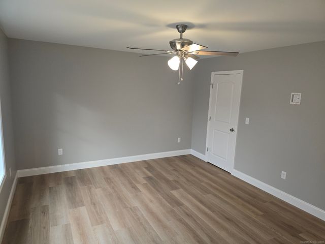 67 Paradise Drive, Brooklyn, CT 06234