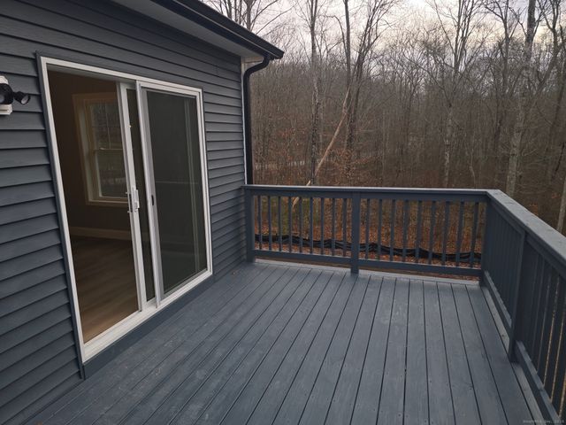 67 Paradise Drive, Brooklyn, CT 06234