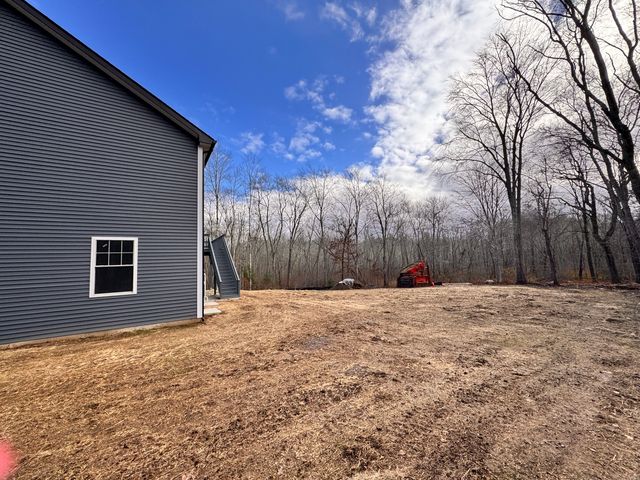 67 Paradise Drive, Brooklyn, CT 06234