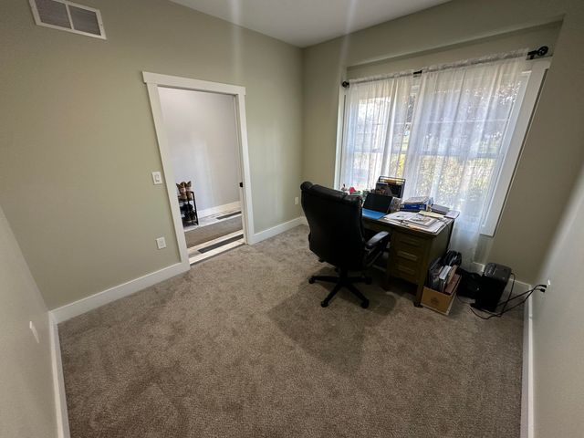 2542 Medinah Lane, Benton Harbor, MI 49022