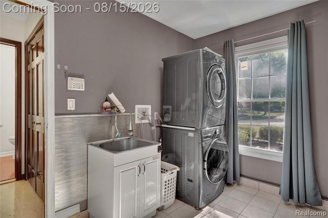 54359 Algonquin Drive, Utica, MI 48315