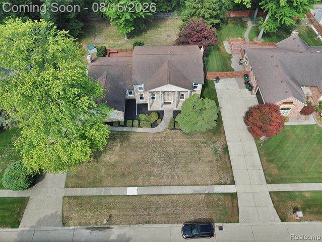 54359 Algonquin Drive, Utica, MI 48315