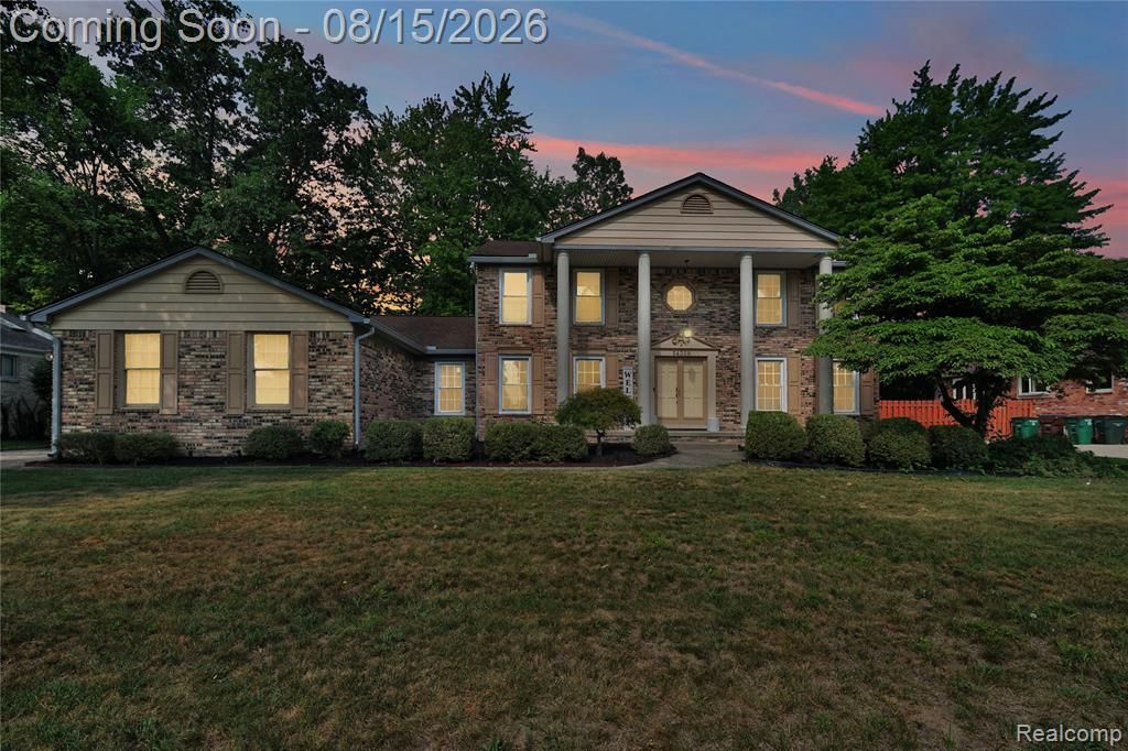54359 Algonquin Drive, Utica, MI 48315