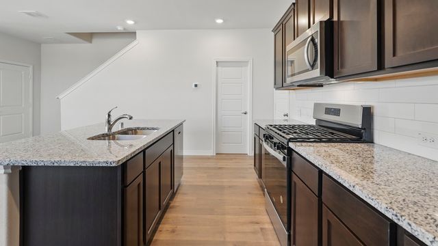 1916 Hellams Lane, Royse City, TX 75189