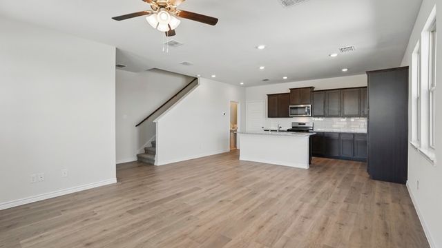 1916 Hellams Lane, Royse City, TX 75189