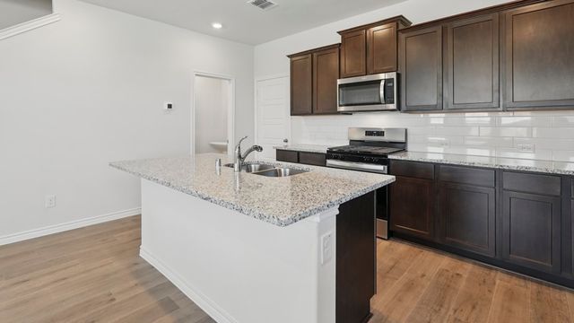 1916 Hellams Lane, Royse City, TX 75189