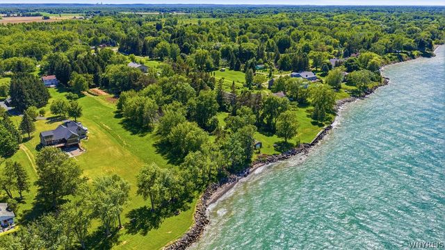 1513 Lake Road, Porter, NY 14174